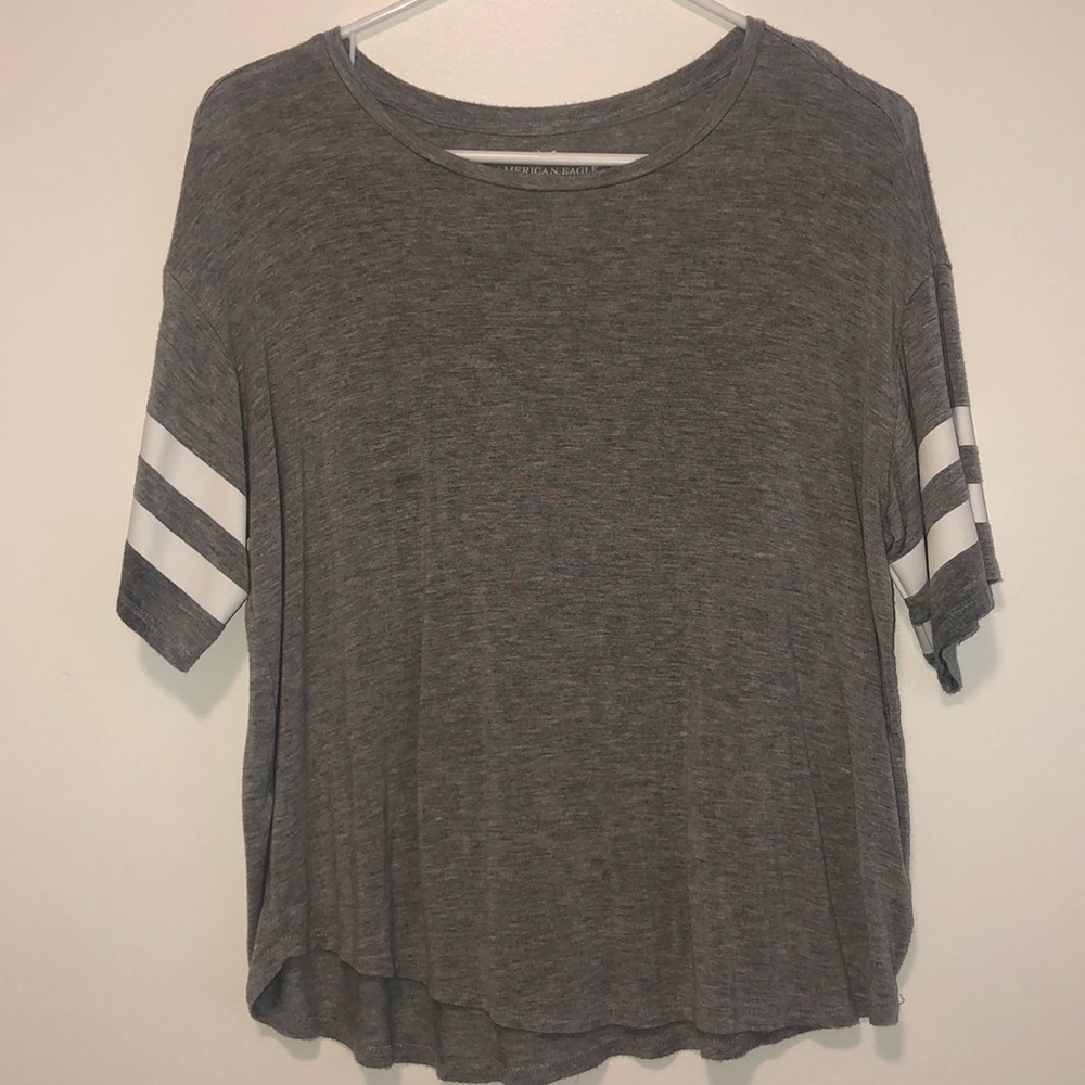 light grey flowy tee